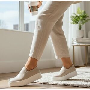 EPICSTEP Women's Slip-on Sneakers Light Beige / Taupe Color US 10